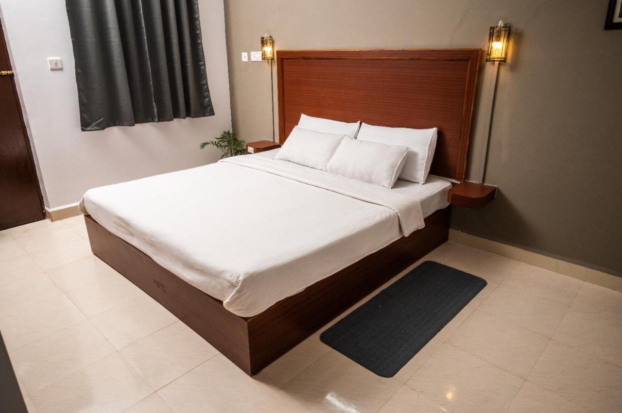 Royal Orbit Resort อากอนดา ภายนอก รูปภาพ